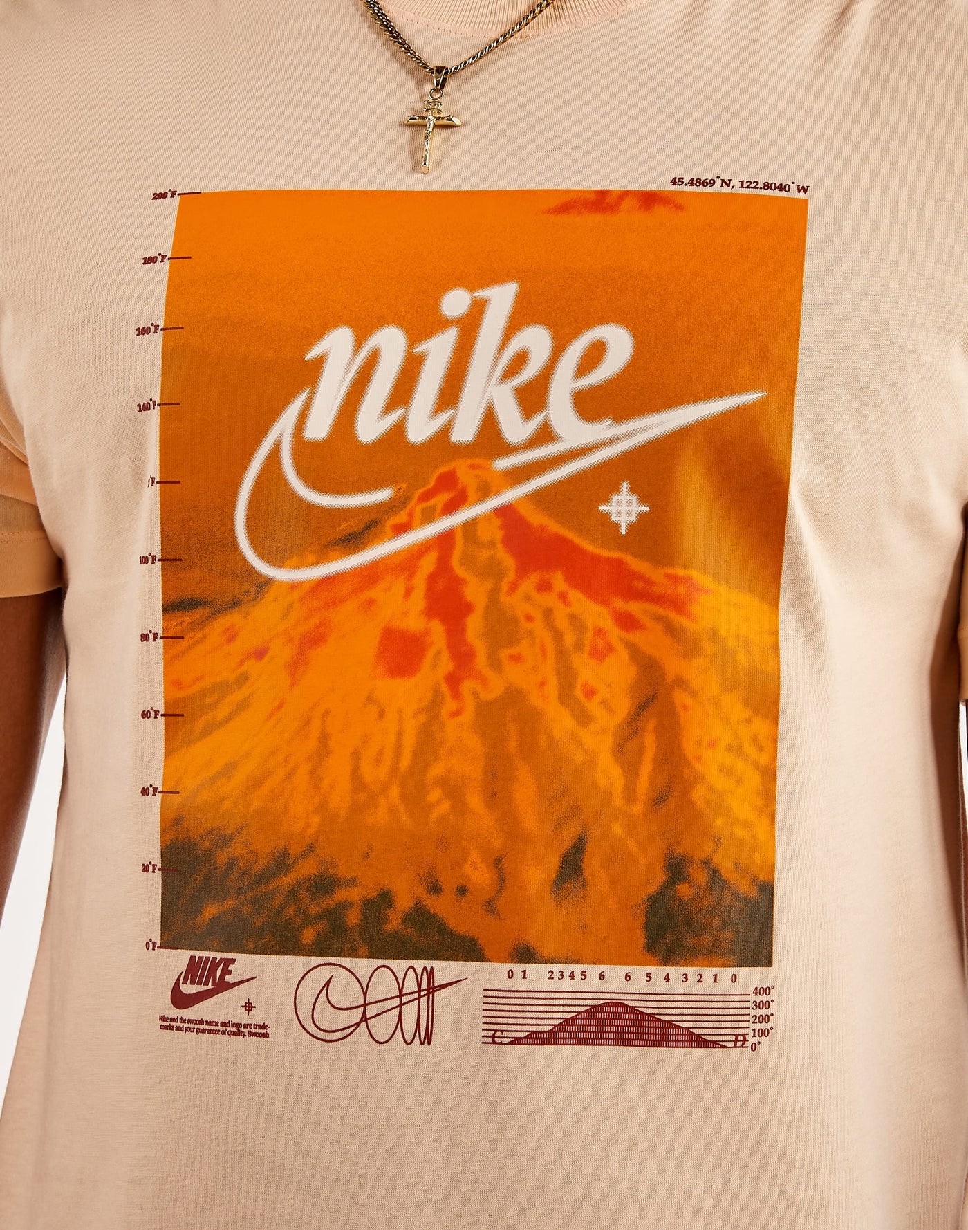 NIKE SPORTSWEAR TEE