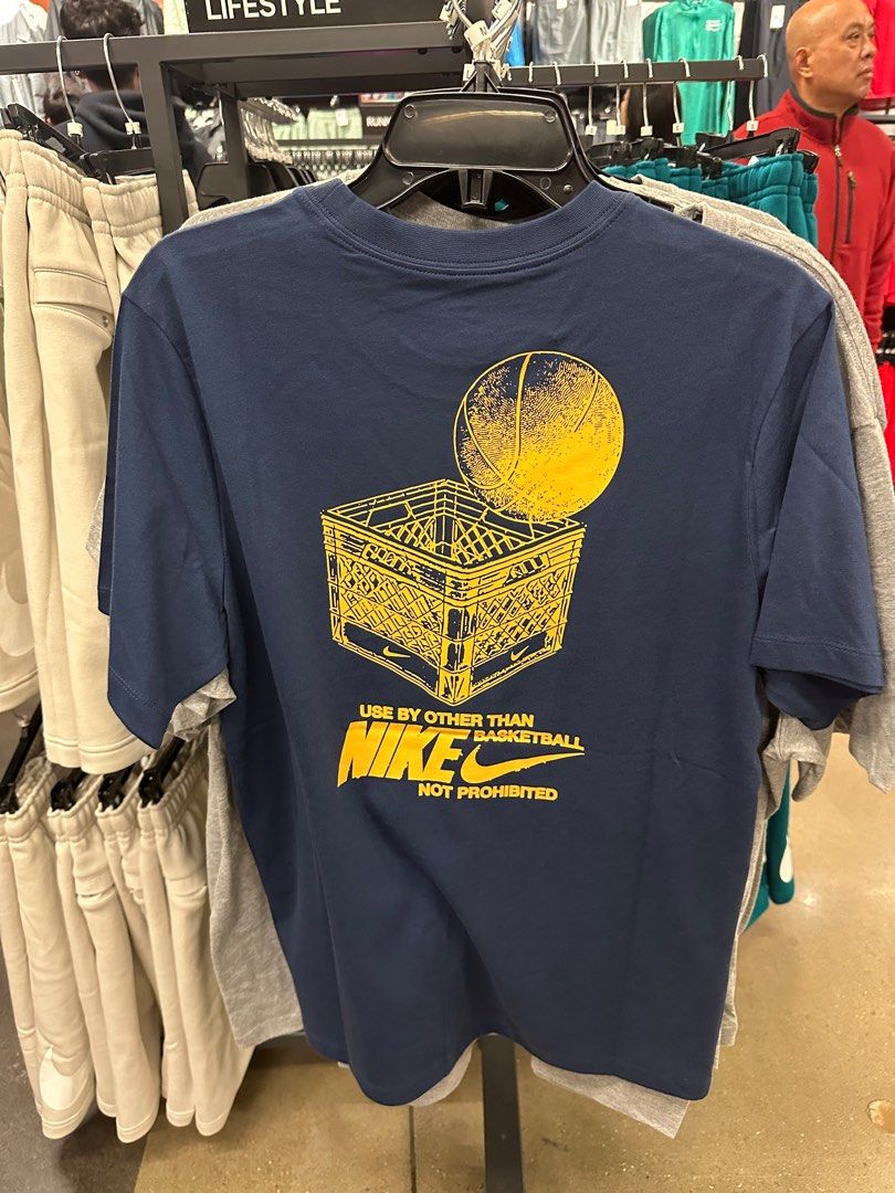 Nike Tee