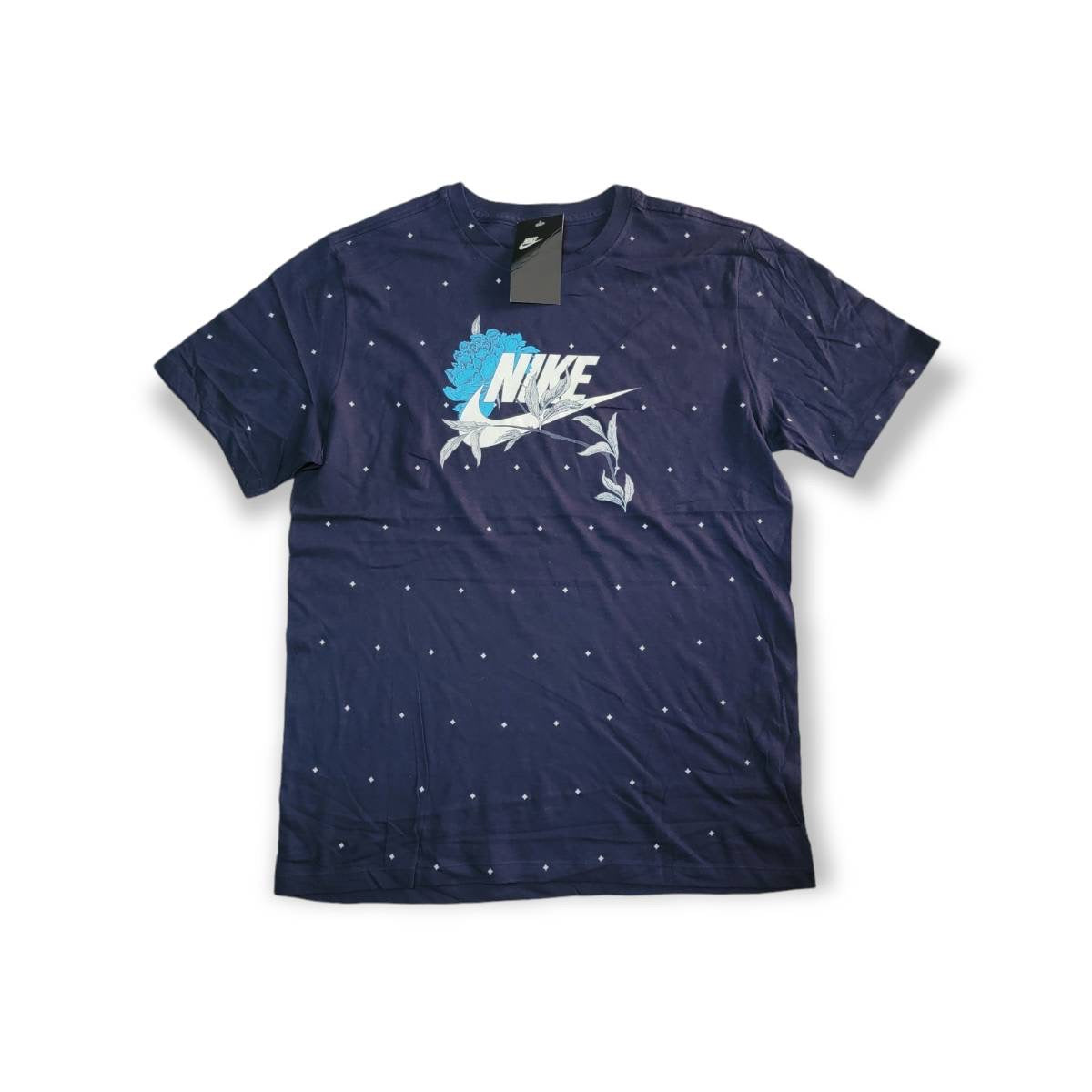 Nike tee