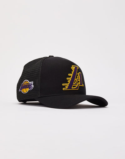 PRO STANDARD LOS ANGELES LAKERS TRUCKER HAT