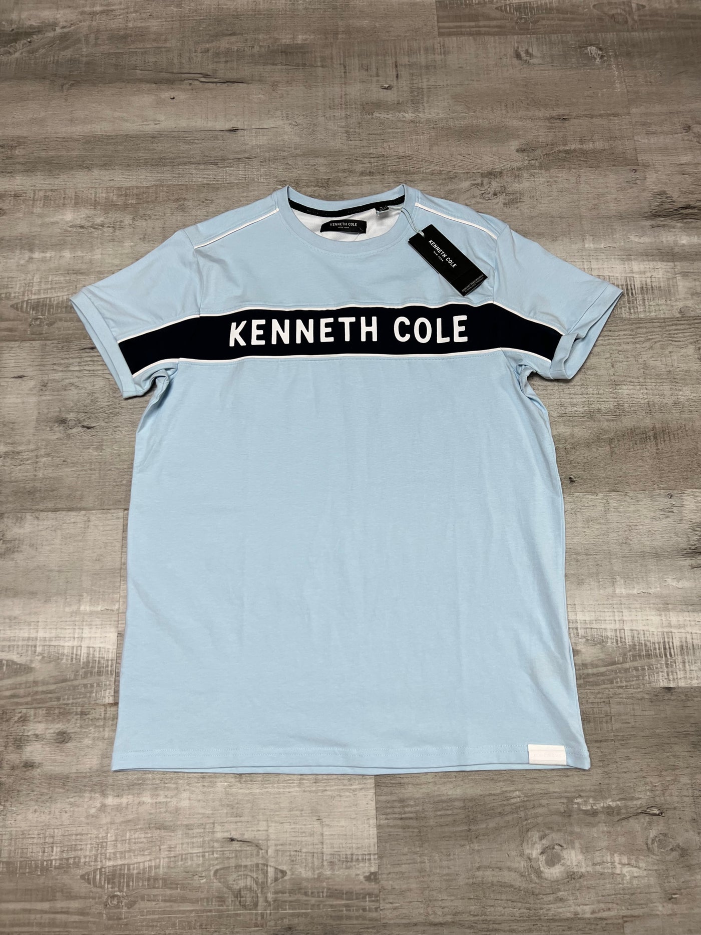 Kenneth Cole Tee