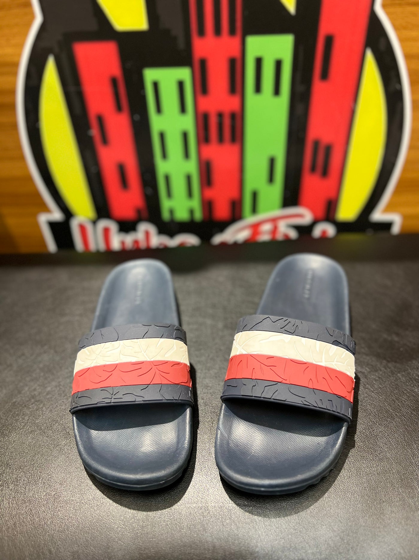 Tommy hilfiger slide